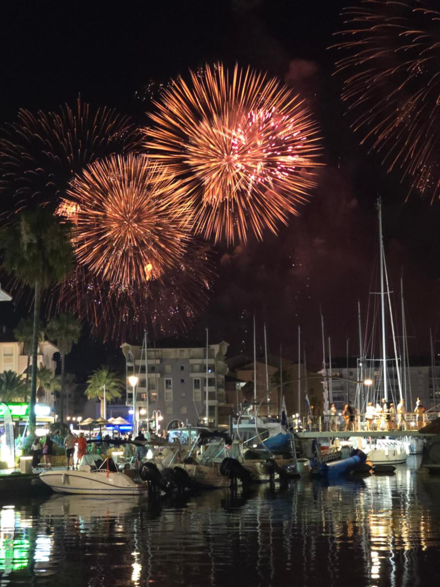 Vacances En Paradis Saint-Raphael  Luaran gambar