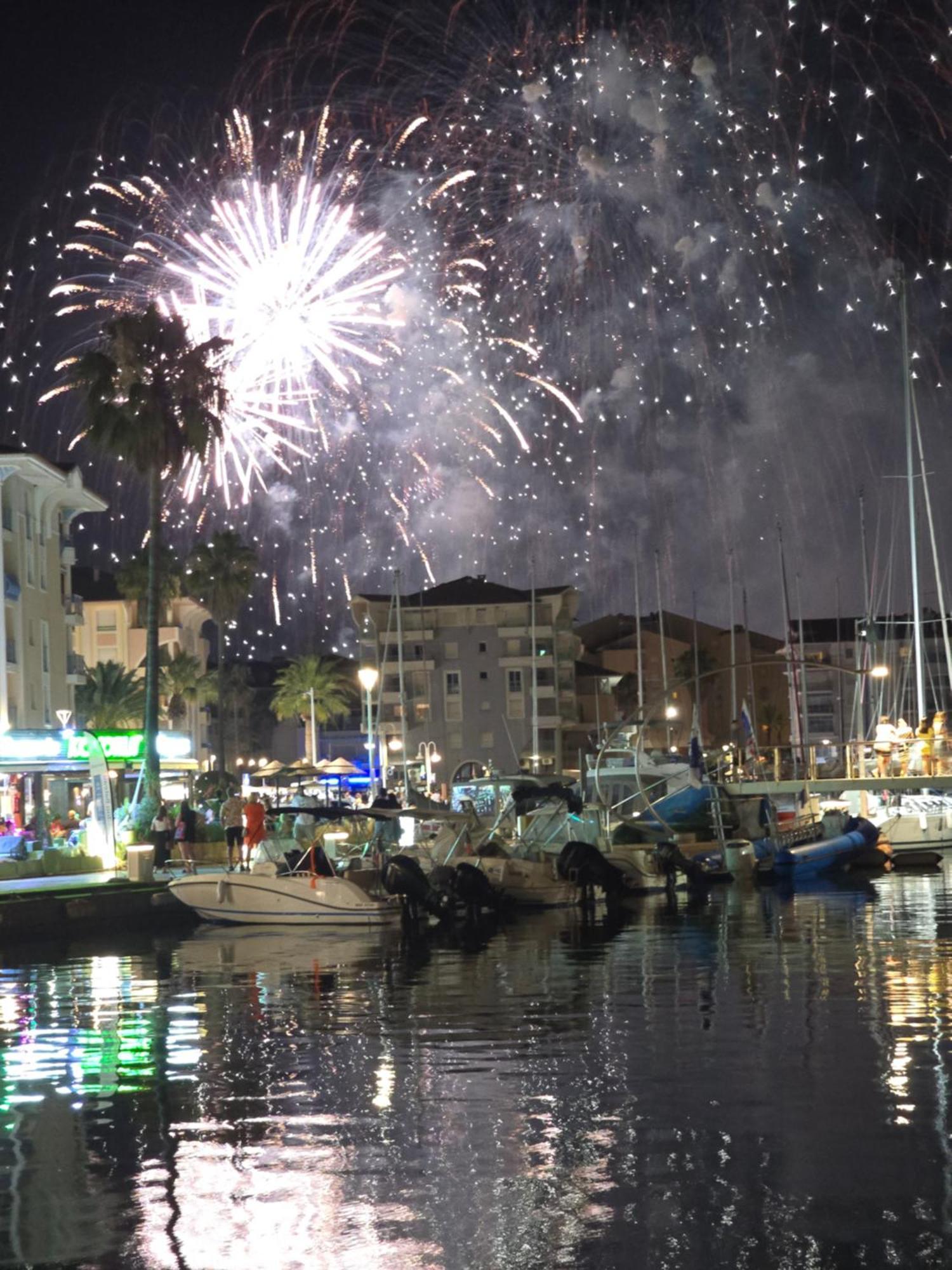 Vacances En Paradis Saint-Raphael  Luaran gambar